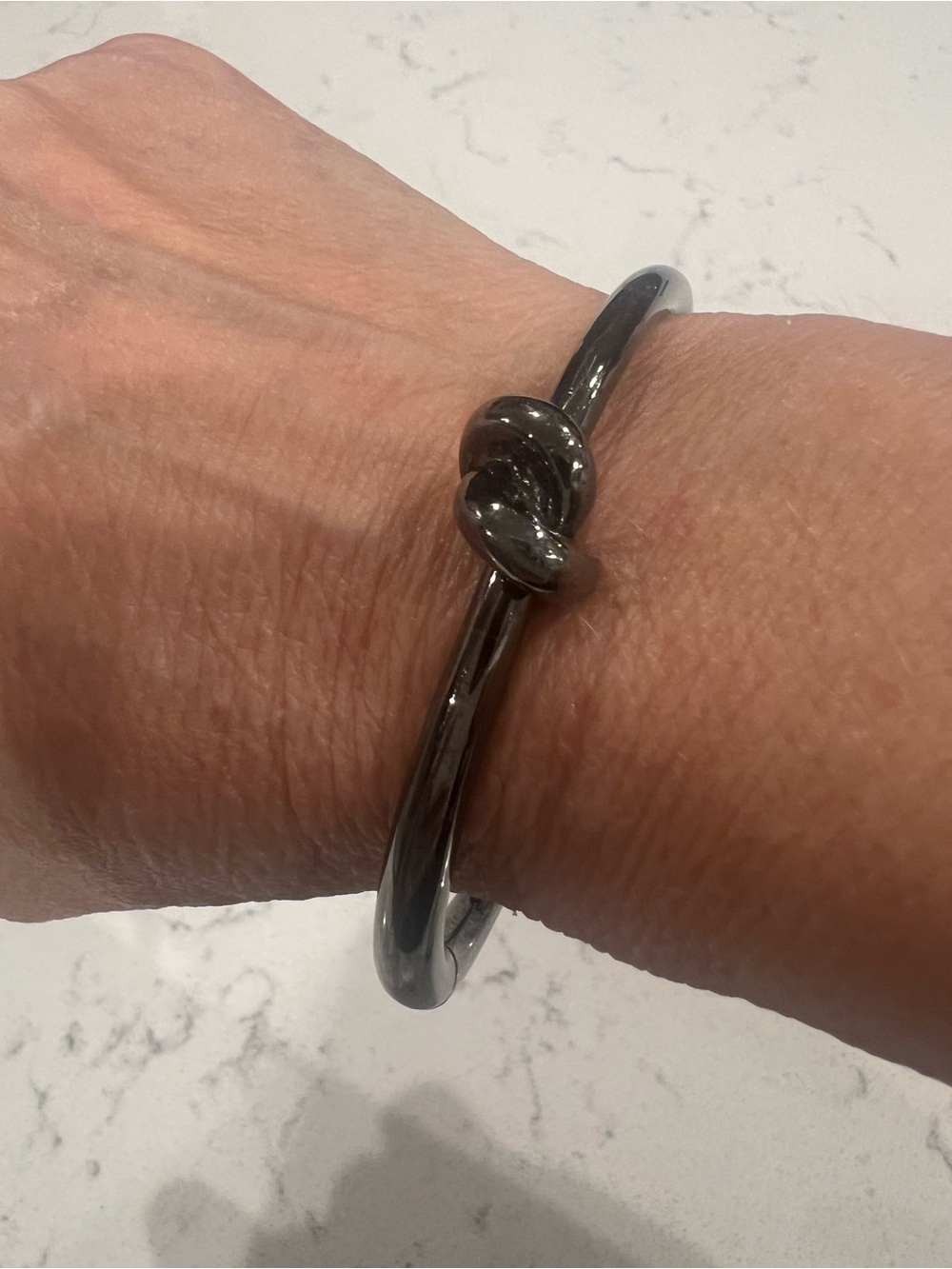 Knot Accent Black Metal Bangle Bracelet - Women Jewelry